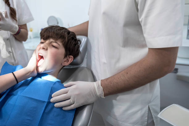 Best Emergency Tooth Extraction in Garden Ridge, TX